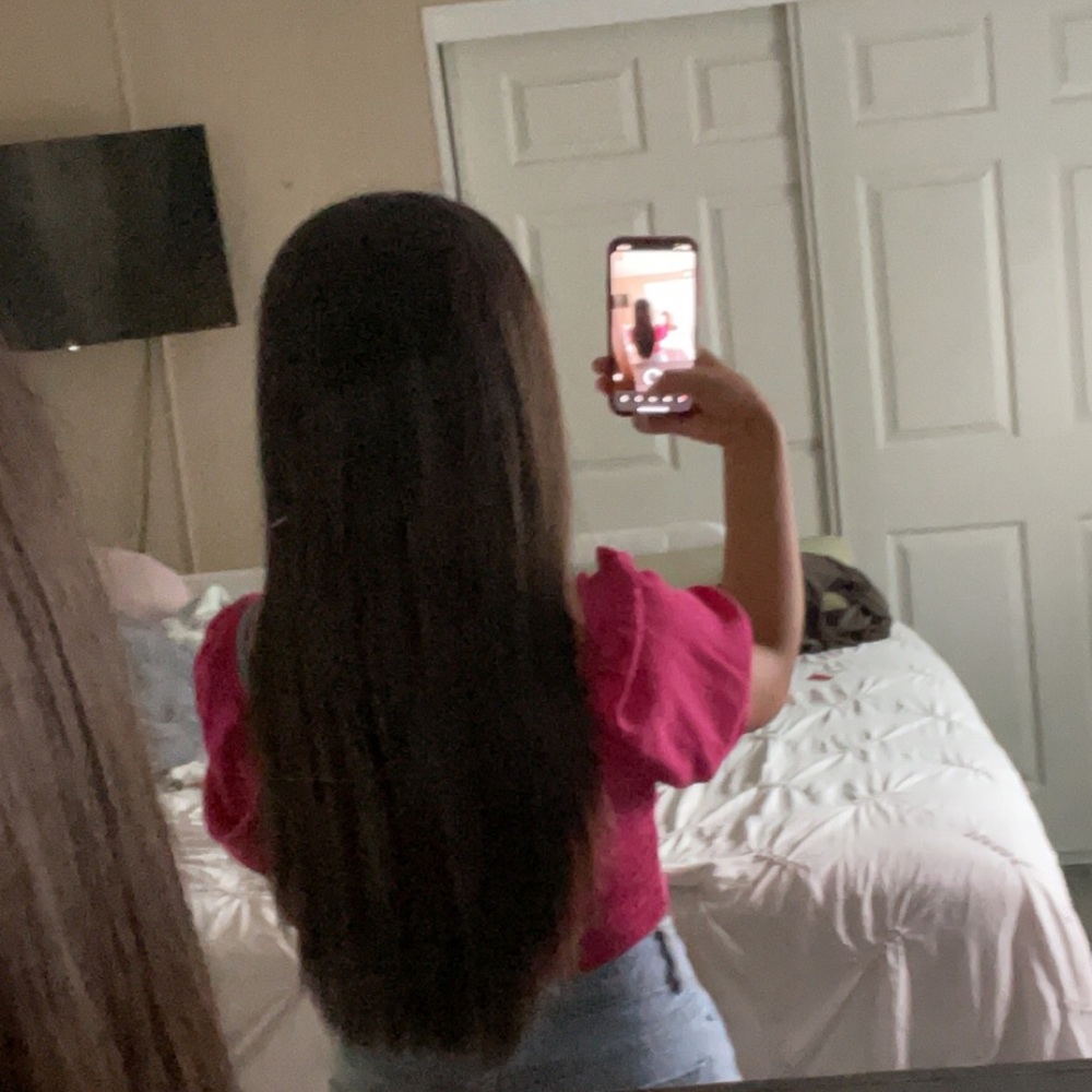 Meet your Posher, Camila